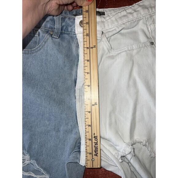 Cali 1850 High Rise Ripped 2 Toned Light Washed Juniors Jeans Size 1/25 - Picture 5 of 11